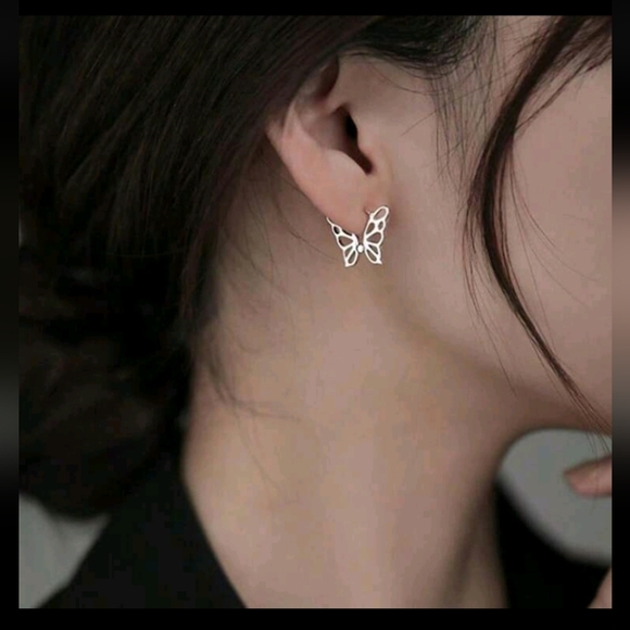 Silver Butterfly Earrings - Picture 1 of 3